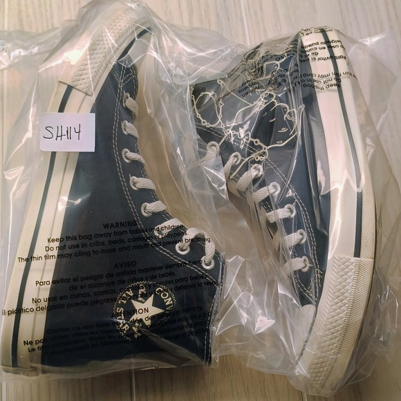 Converse‎ Hi Top Millie Bobby Brown Madison Black Womens 9.5, Mens 7.5 Rare - Picture 8 of 8